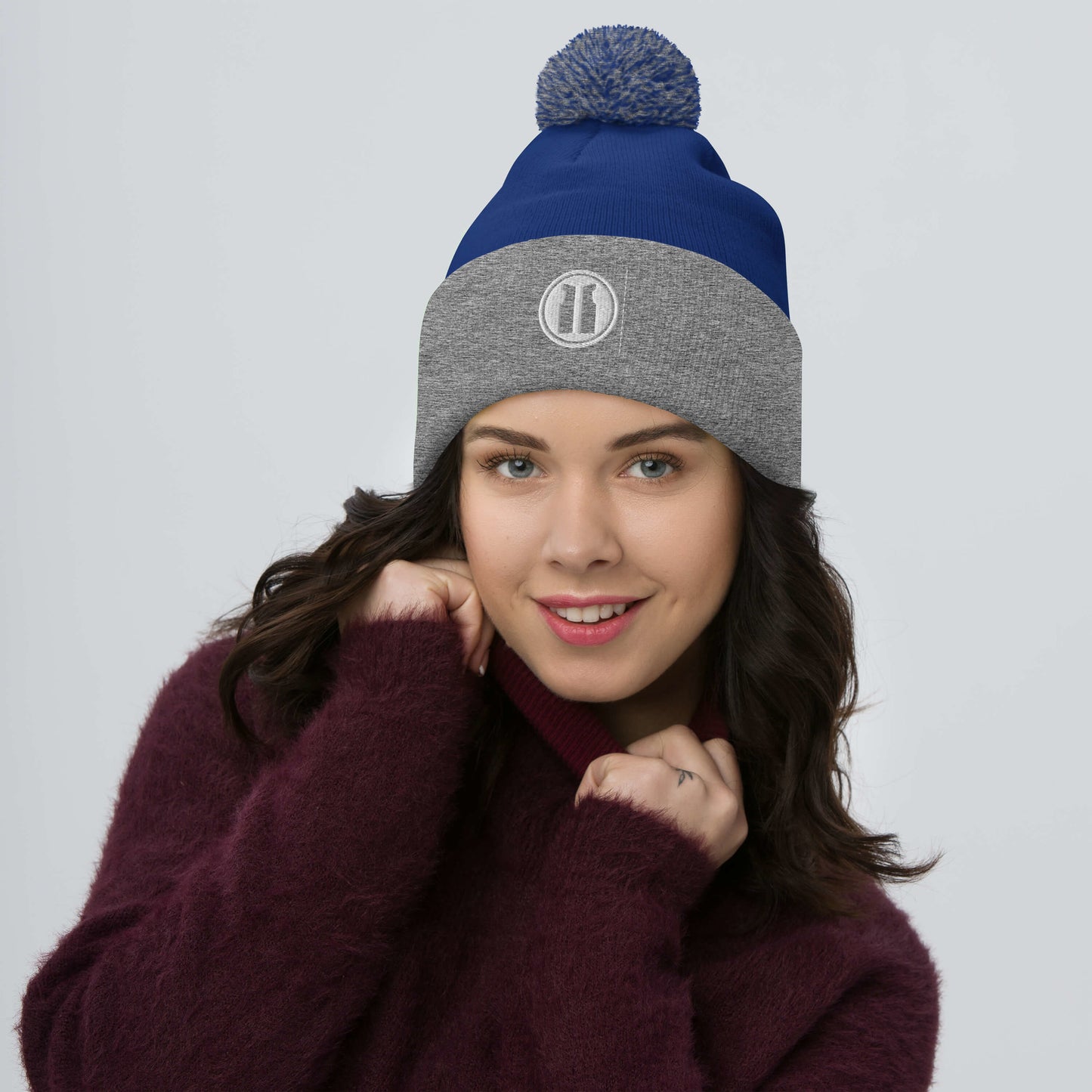 Pom-Pom Beanie Round White Logo