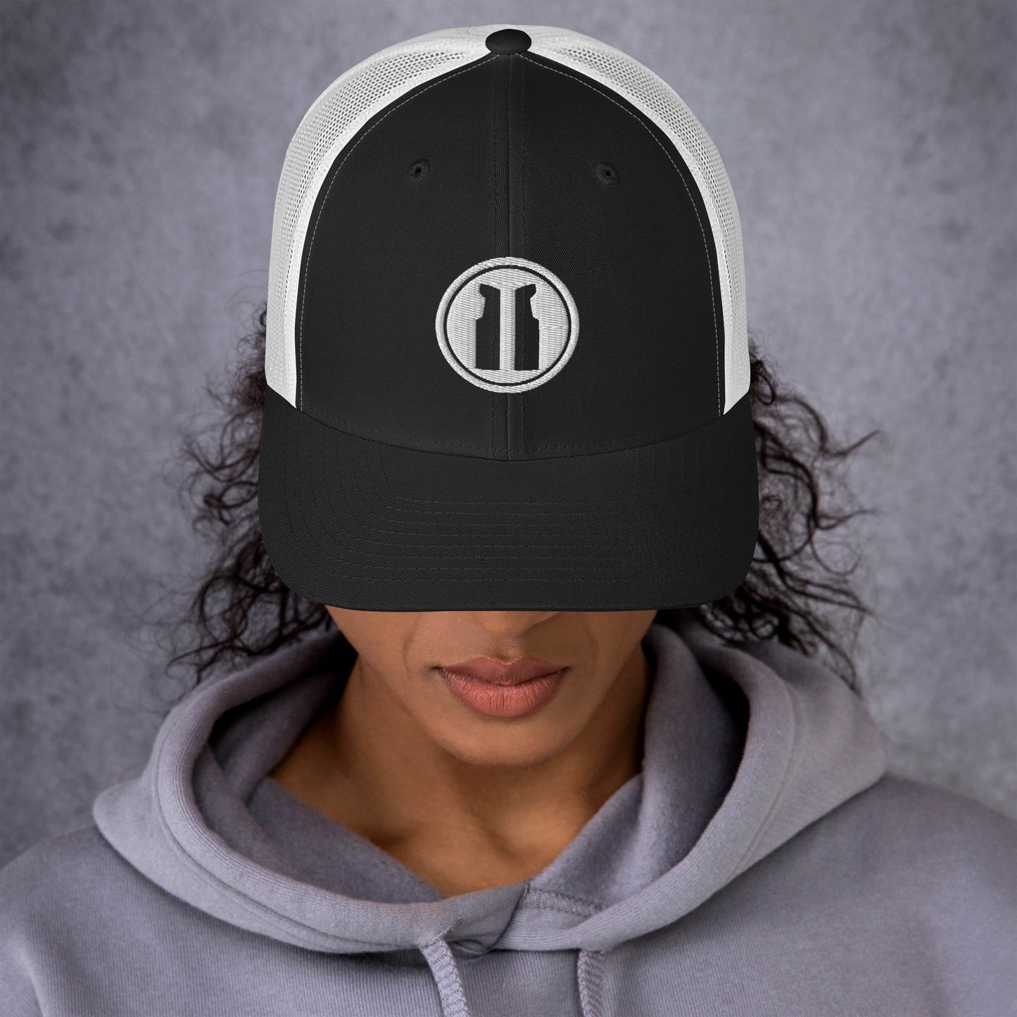 Trucker Cap Round White Logo