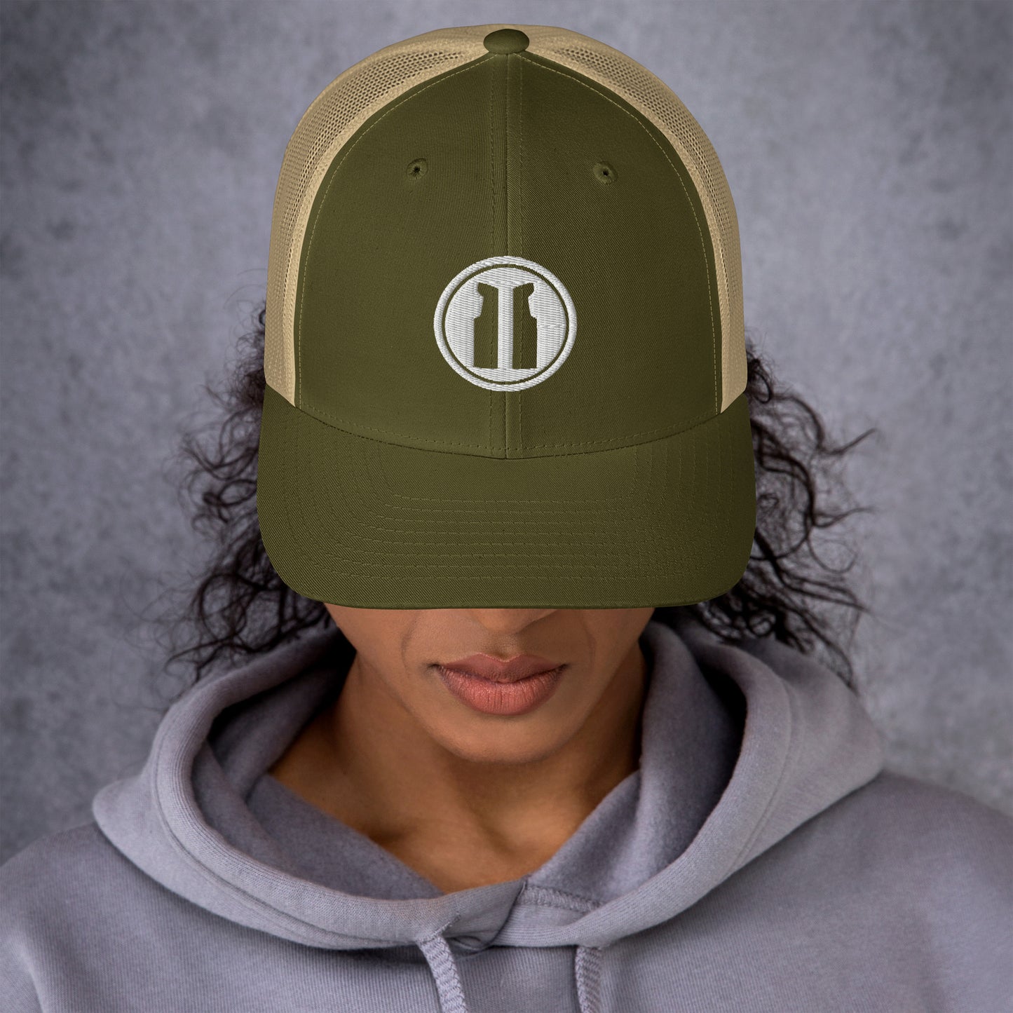 Trucker Cap Round White Logo
