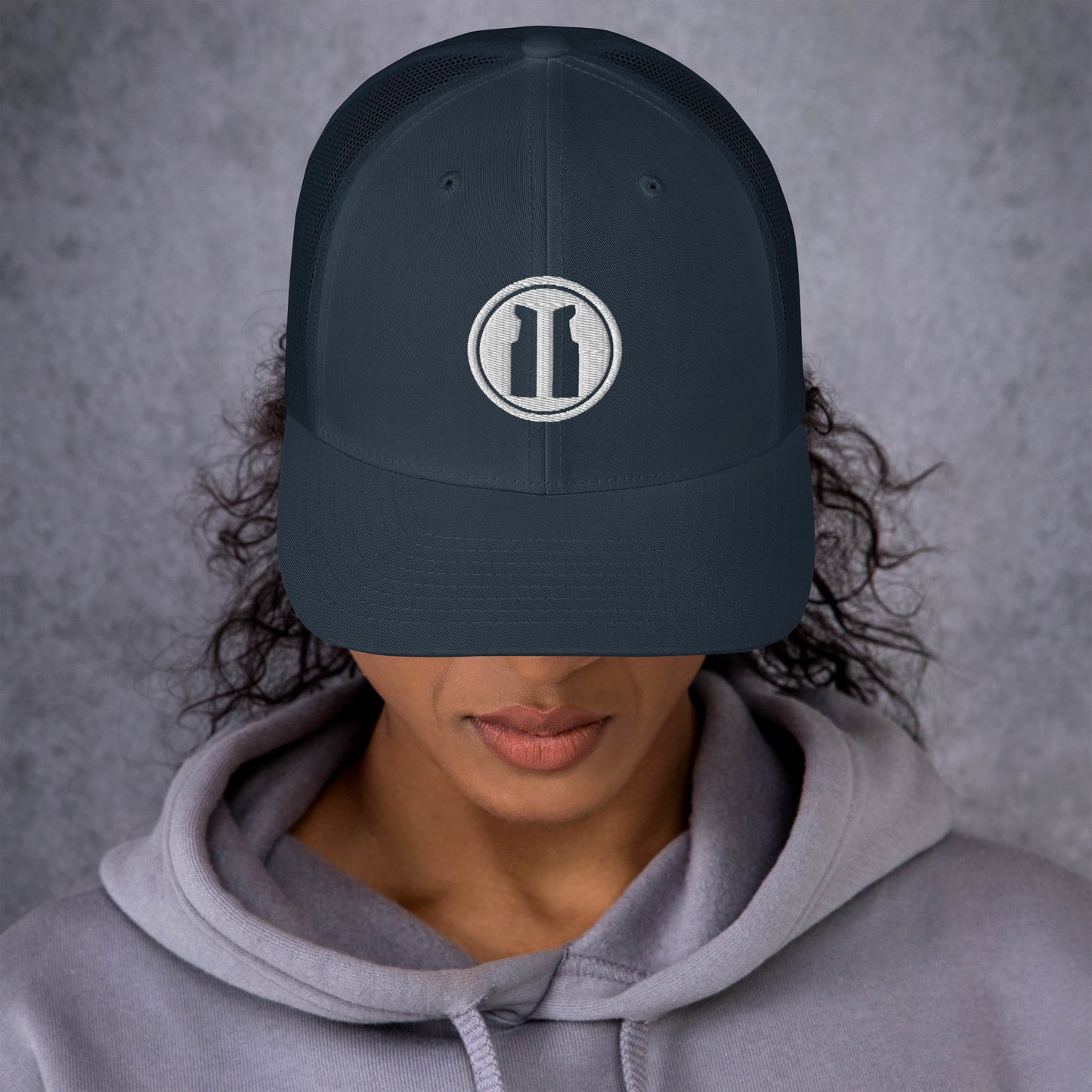 Trucker Cap Round White Logo